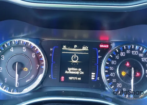 2016 Chrysler 200 Limited из США, поврежденный, VIN 1C3CCCAB3GN169792